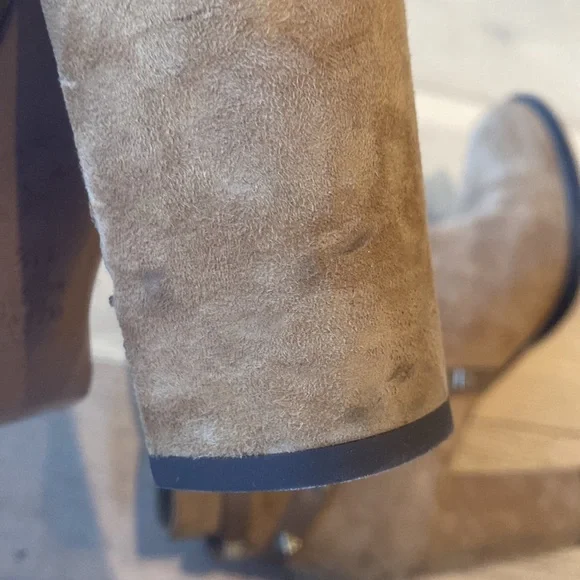 Valentino tan suede Rockstud booties sz. 41.5 - Picture 9 of 14